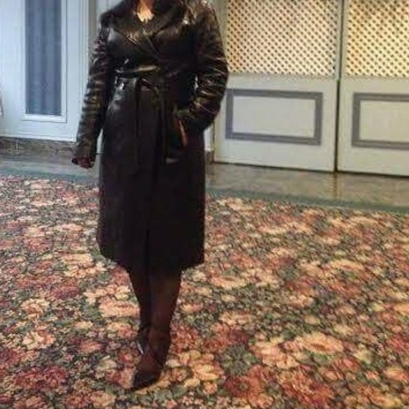 COAT - Picture 4 of 4